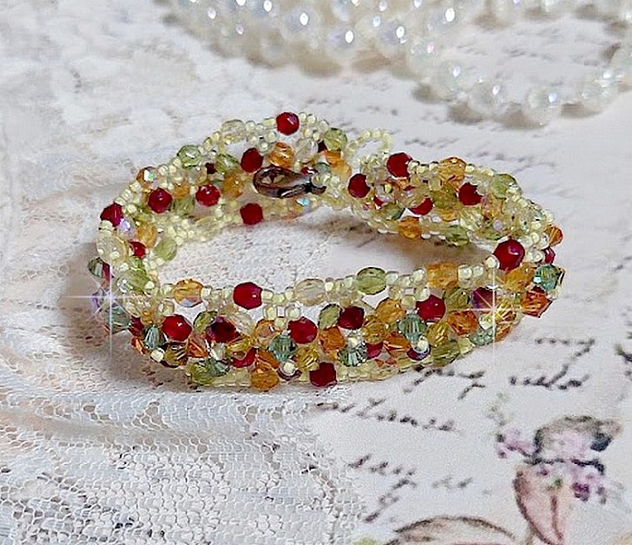 Bracelet Proven&ccedil;al avec des toupies en cristal de Swarovski et des facettes