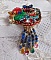 Broche Mia Haute-Couture brod&eacute;e avec des Cristaux de Swarovski, un cabochon vintage des ann&eacute;es 1960, des fleurs Lucite, des perles rondes nacr&eacute;es et des rocailles, 
