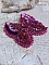 Broche papillon brodée en soie, sequins et cristaux fuchsia.