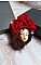 Broche Rouge et Noir brod&eacute;e avec un ruban de soie de couleur Rouge Fonc&eacute; &agrave; laquelle s&rsquo;ajoute des toupies Siam AB , perles rondes facett&eacute;es aplaties Antique Noires et goutte sur un support Dor&eacute;