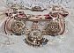Plastron Arc-En-Ciel Haute-Couture brod&eacute; avec un cabochon en porcelaine de Limoge, des cristaux de Swarovski et des nacres. 