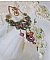 Collier Cam&eacute;lia Japonica mont&eacute; avec un motif feuilles aquarell&eacute;s &agrave; la main, paillettes, breloques papillons et abeille, roses m&eacute;tal, cabochon cristal, pendentifs &eacute;poxy aux couleurs d&rsquo;arc en ciel