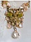 Collier Cerf Fleuri cr&eacute;e avec des cristaux de Swarovski, cabochons en r&eacute;sine, perles en verre, t&ecirc;te de cerf avec bois en m&eacute;tal, pendentif larme en zircon, n&oelig;uds en satin et accessoires en laiton 