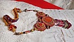 Plastron Jaspe Rouge brod&eacute; avec des pierres semi-pr&eacute;cieuses le Jaspe Rouge avec des Cristaux de Swarovski, des perles cloisonn&eacute;es, des Muranos et des rocailles