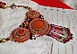 Plastron Jaspe Rouge brod&eacute; avec des pierres semi-pr&eacute;cieuses le Jaspe Rouge avec des Cristaux de Swarovski, des perles cloisonn&eacute;es, des Muranos et des rocailles