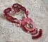 Collier Magnolia avec une dentelle bordeaux tr&egrave;s fine avec des cristaux de Swarovski