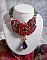 Collier Mia Haute Couture brod&eacute; avec des cabochons en Cristal couleur Rouge et octogone en verre ann&eacute;e 1960, perles en Plaqu&eacute; Or, rubans organza Rouge et Vert, breloques, toupie, goutte et rocailles