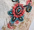 Plastron Na&iuml;ade plastron Haute-Couture cr&eacute;e avec des cabochons turquoise Hubei et perles en Corail &agrave; laquelle s'ajoute des cristaux, gouttes en Verre de boh&egrave;me, rocailles, dentelle avec fermoirs 