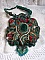 Plastron Dragon brod&eacute; avec un cabochon et des chips en Malachite Naturel, un beau d&eacute;grad&eacute; d'un vert &eacute;meraude avec ces rocailles de couleurs