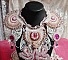 Collier plastron Madame de Pompadour, le plaisir des yeux brod&eacute; avec des perles de qualit&eacute; fa&ccedil;on Haute-Couture