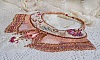Plastron Rose Eternelle brod&eacute; avec des pierres semi-pr&eacute;cieuse et pleins de perles diverses de qualit&eacute;