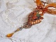 Collier Souffle d'Automne Ethnique tr&egrave;s chic brod&eacute; avec un cabochon des ann&eacute;es 1960 orn&eacute; de roses, perles rondes lisses, cristal, nacr&eacute;es, magiques, rubans organza, satin&eacute;s et rocailles