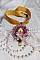 Pendentif Belle Classe brod&eacute; avec ruban, cabochon verre, strass, &eacute;tamines et perles cristal Swarovski