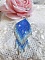 Pendentif Doux R&ecirc;ves Bleut&eacute;s aux rocailles de qualit&eacute; en verre dans les nuances de Bleu et d&rsquo;Argent. Au bruit des vagues, elles ne peuvent que vous sublimer par les mouvements et la souplesse