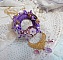Pendentif Laureline brod&eacute; avec un fil 100% coton, fleurs lucites, perles nacr&eacute;es, rocailles verres et perles Cristal Swarovski