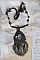 Pendentif Long Brown Picasso avec un cabochon Jaspe Picasso orn&eacute; de rocailles en verre de qualit&eacute; et tailles diff&eacute;rentes, toupies, perles rondes nacr&eacute;es, rondes filigran&eacute;es et lisses. Style Ethnique
