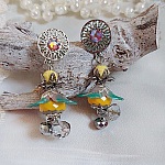 BO C&acirc;line mont&eacute;es avec perles potiron verre, facettes, coupelles, fleurs et perles cristal Swarovski