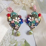 BO Majestueuses sur des estampes gouttes avec des cabochons, cristaux, fleurs clochettes, cabochons en r&eacute;sine, perles en verre et perles en Amazonite