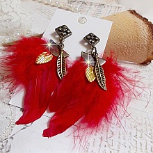 BO Sagesse Am&eacute;rindienne avec des plumes rouge vif, breloques, plumes et clous d'oreilles en m&eacute;tal Bronze