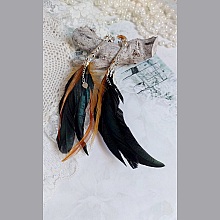 BO Chant du Coq avec des plumes de Coq et Cygne, cha&icirc;ne argent, cabochons r&eacute;sine et clous en laiton