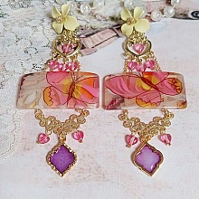 BO Soie de R&ecirc;ves cr&eacute;&eacute;es avec perles acryliques, intercalaires, pendentifs &eacute;poxy et puces m&eacute;tal 