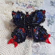 Collier Broche Butterfly Jet/Red brod&eacute; avec sequins, perles en verre, plasticine, rocailles et perles cristal Swarovski