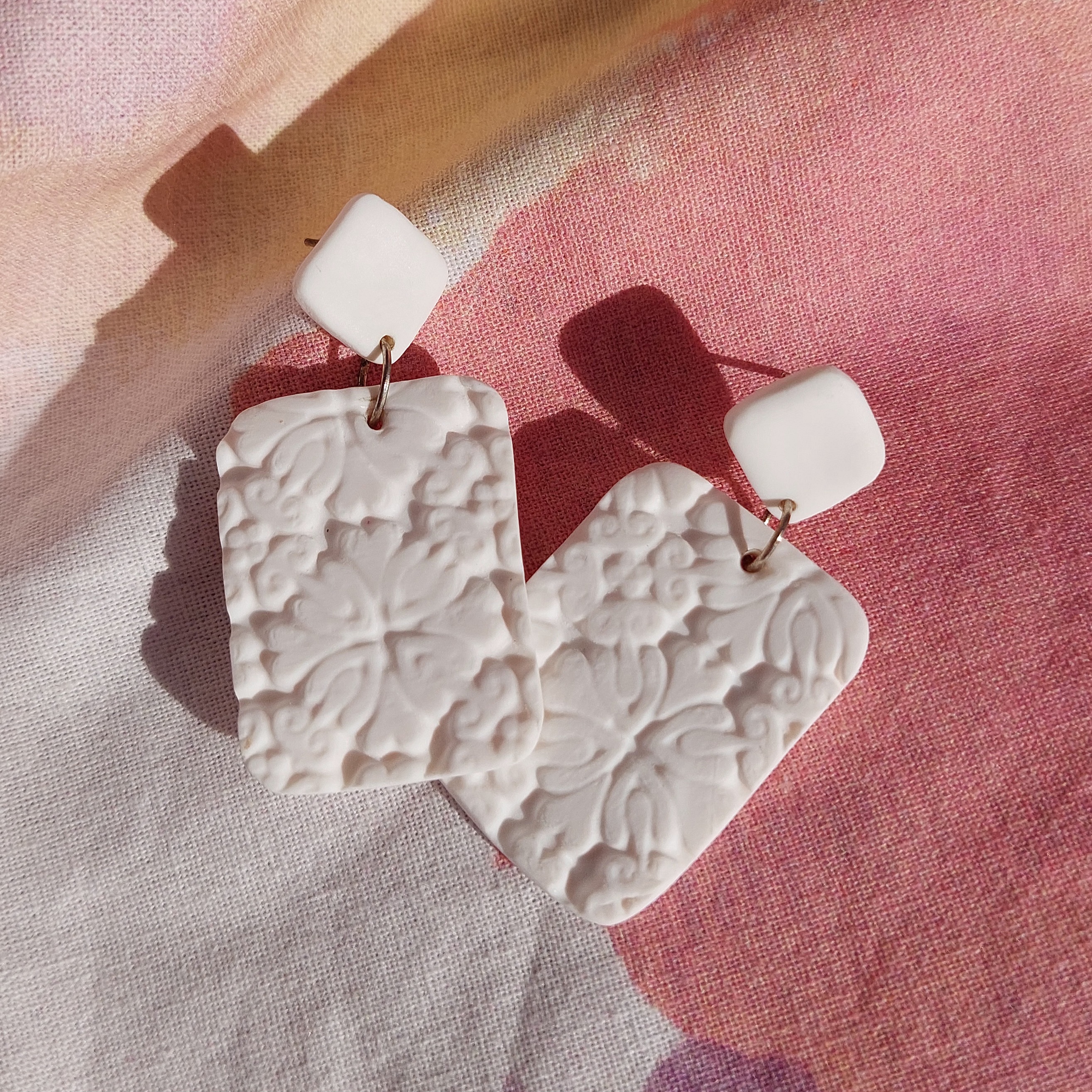 Boucles d'oreilles pendantes - Frisis Coton
