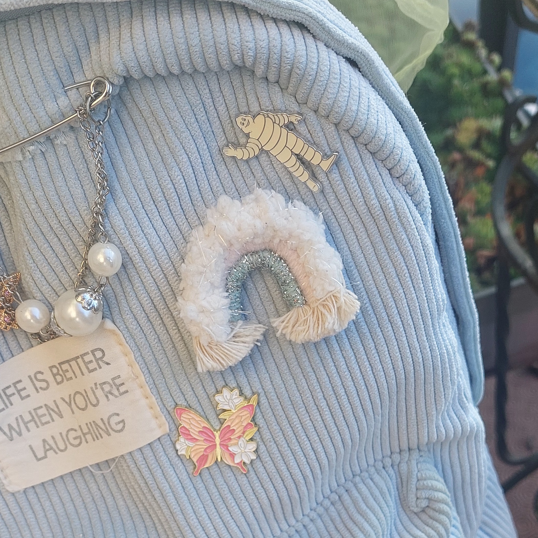 Broche Macram&eacute; Arc-en-ciel