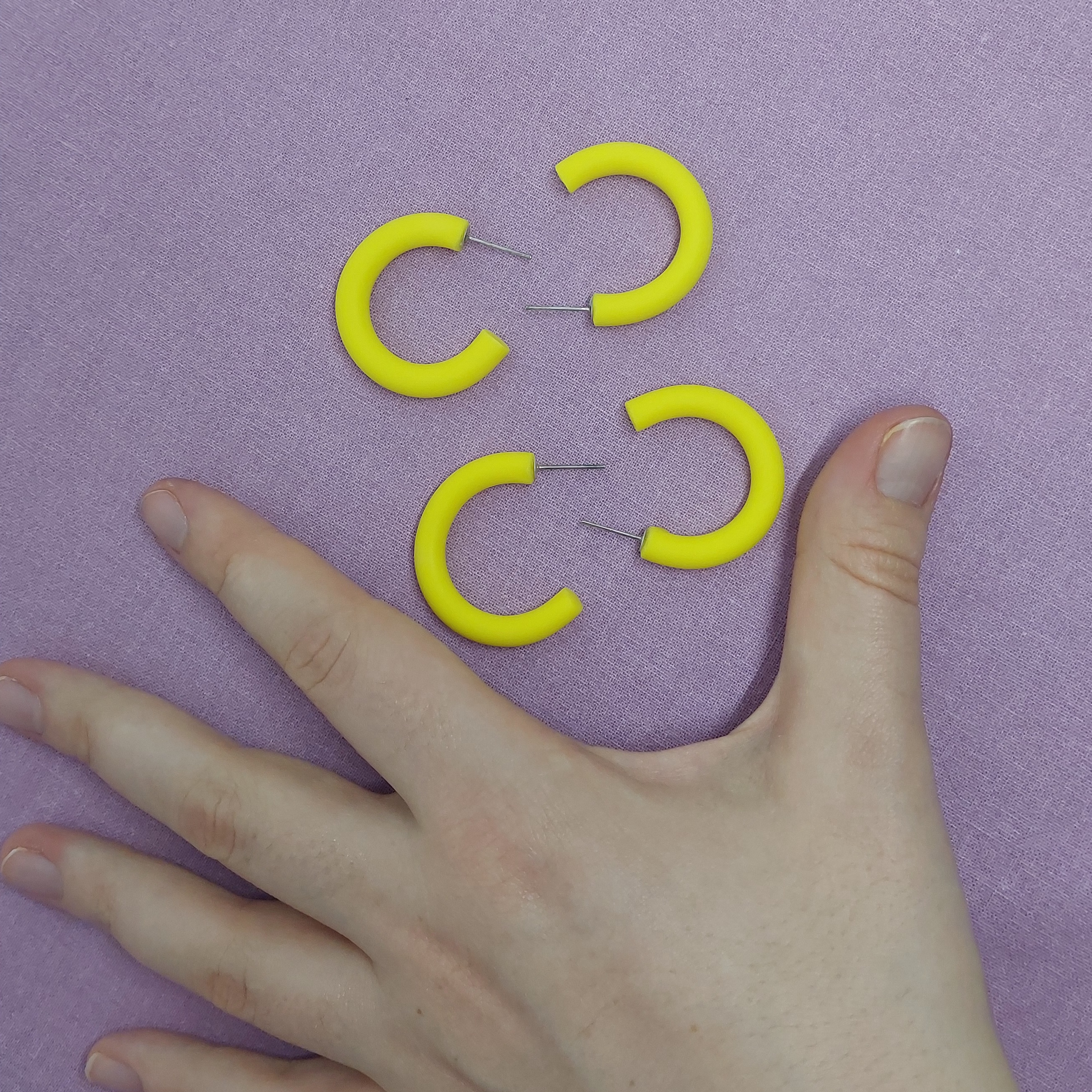 Cr&eacute;oles jaune citron unies et mat