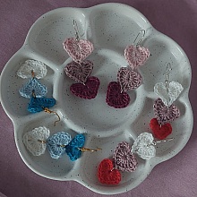 Boucles d'oreilles au crochet c&oelig;urs triple