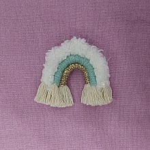 Broche Macram&eacute; Arc-en-ciel